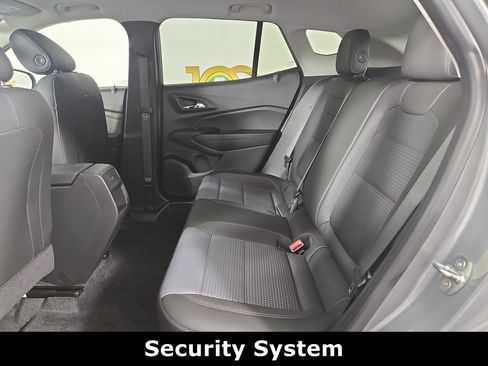 Certified 2024 Chevrolet Trax LT w/ Sunroof Package FWD image 12