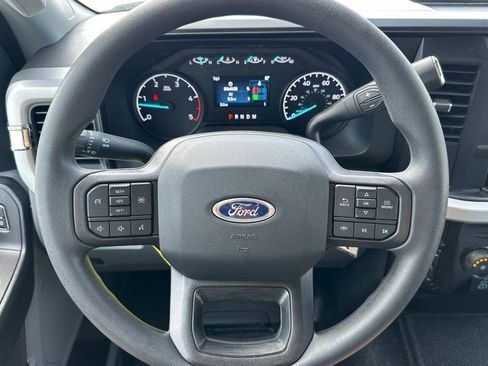 New 2025 Ford F550 4x4 SuperCab Super Duty image 17