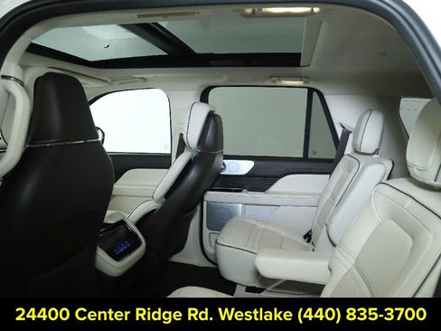 Used 2024 Lincoln Navigator Black Label AWD/4WD image 15