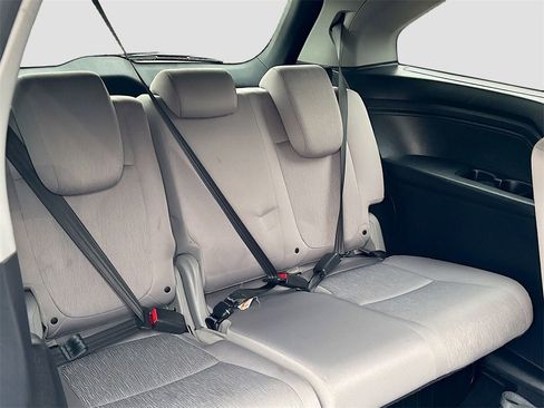Used 2018 Honda Odyssey EX image 26