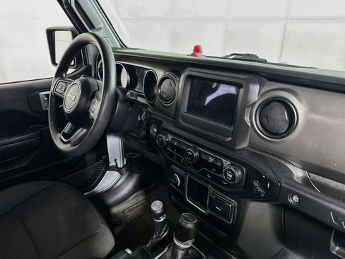 Used 2022 Jeep Wrangler Unlimited Sport AWD/4WD image 25