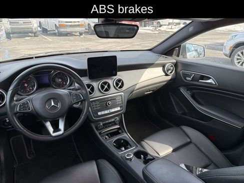 Used 2018 Mercedes-Benz CLA 250 image 12