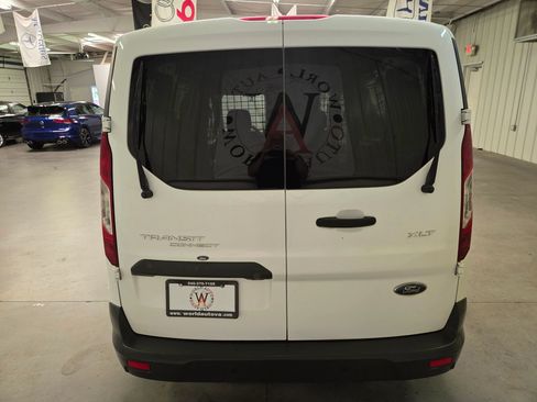 Used 2017 Ford Transit Connect XLT FWD image 6