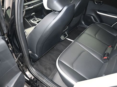 Used 2025 Kia K4 GT-Line Turbo FWD image 11