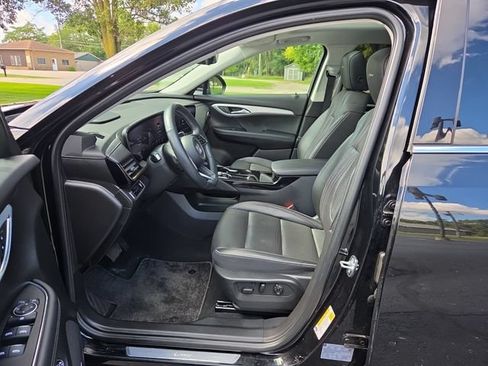 Used 2024 Buick Envision Avenir AWD/4WD image 10