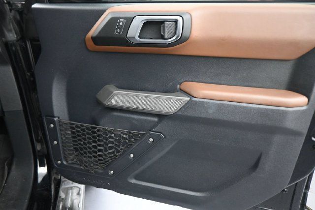 Used 2022 Ford Bronco Outer Banks AWD/4WD image 13