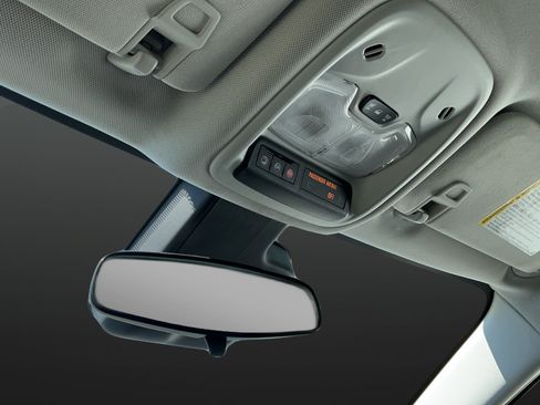 Certified 2023 Chevrolet Bolt EUV LT w/ Comfort Package FWD image 40