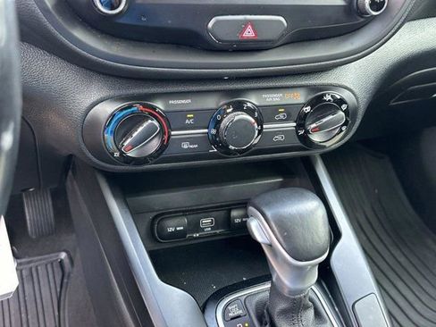 Used 2021 Kia Soul X-Line FWD image 23