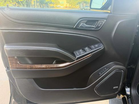 Used 2015 Chevrolet Tahoe LT AWD/4WD image 18