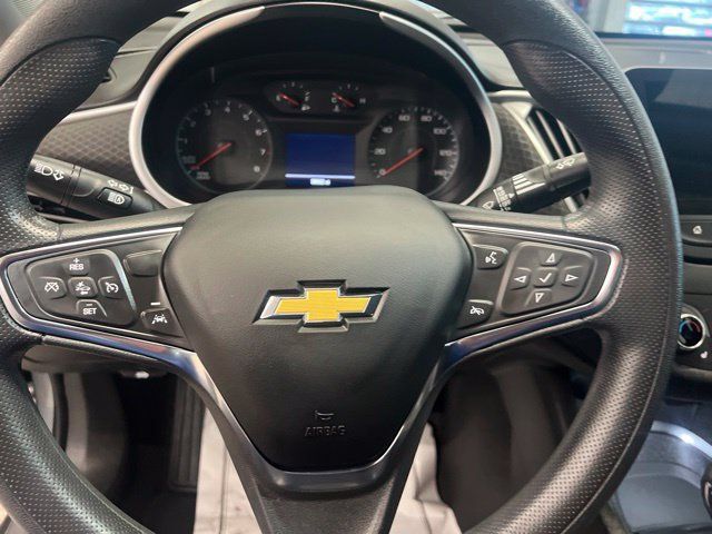 Used 2023 Chevrolet Malibu LT FWD image 11