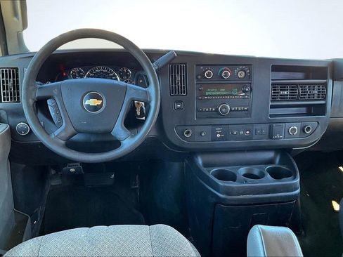 Used 2019 Chevrolet Express 3500 LT w/ LT Preferred Equipment Group image 5