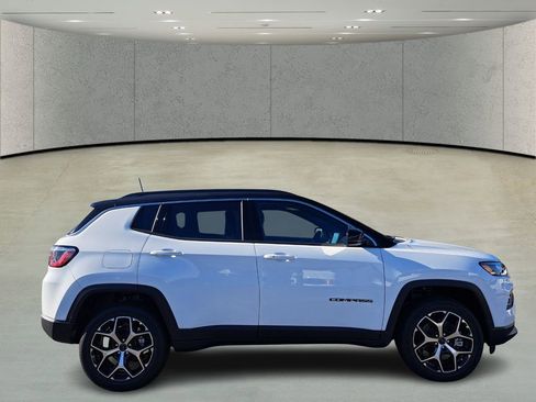 New 2026 Jeep Compass Limited image 4