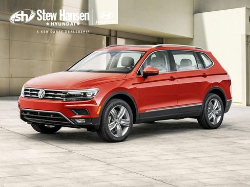 Used 2019 Volkswagen Tiguan SE w/ Panoramic Sunroof Package image 1