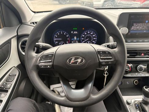 Used 2023 Hyundai Kona SE image 16