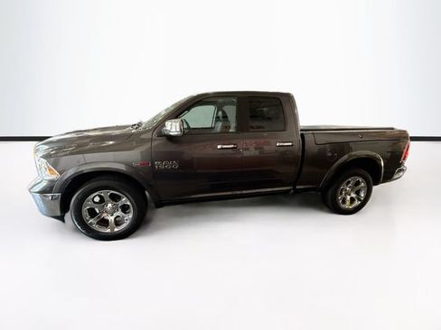 Used 2015 RAM 1500 Laramie w/ Convenience Group AWD/4WD image 9