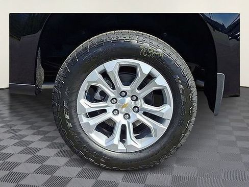 New 2026 Chevrolet Silverado 1500 LTZ w/ LTZ Convenience Package II AWD/4WD image 5