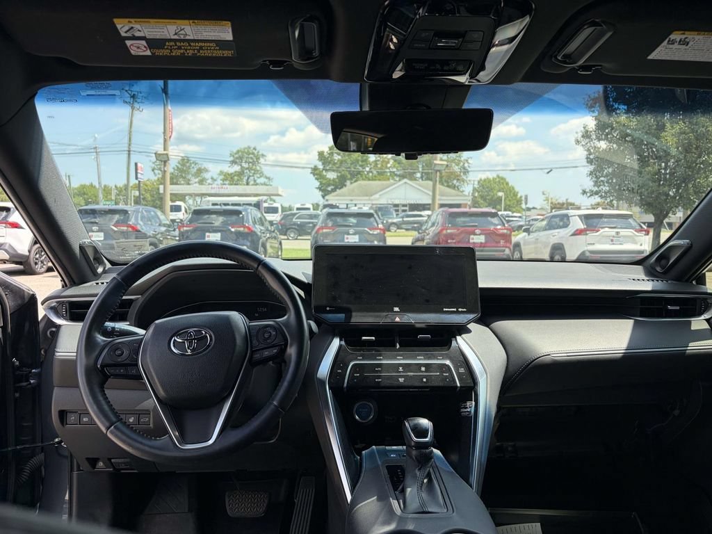 Used 2021 Toyota Venza Limited AWD/4WD image 13