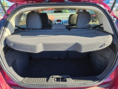 Used 2013 Ford Fiesta SE FWD image 15
