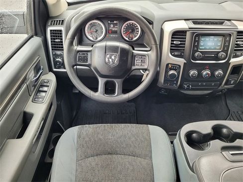 Used 2019 RAM 1500 Classic SLT image 16