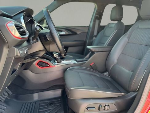 Used 2023 Chevrolet TrailBlazer RS w/ Convenience Package image 15