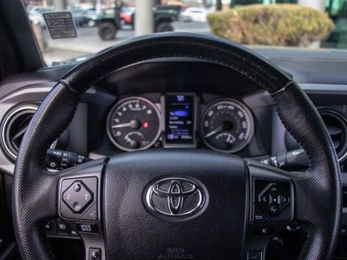 Used 2023 Toyota Tacoma 4x4 Double Cab image 13