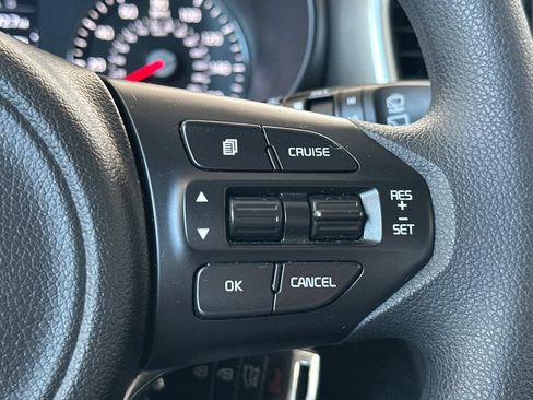 Used 2018 Kia Sorento FWD image 31