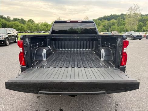 Used 2022 Chevrolet Silverado 1500 Custom Trail Boss AWD/4WD image 24