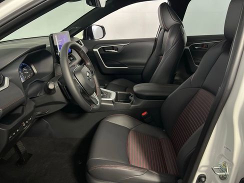 Used 2025 Toyota RAV4 XSE image 23