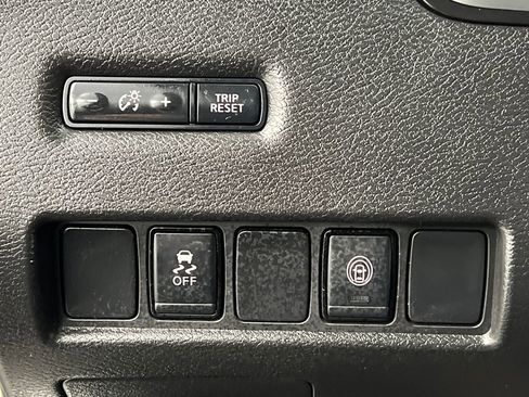 Used 2024 Nissan Murano SV AWD/4WD image 40