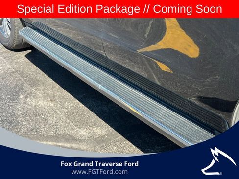 Certified 2023 Ford Expedition XLT AWD/4WD image 5