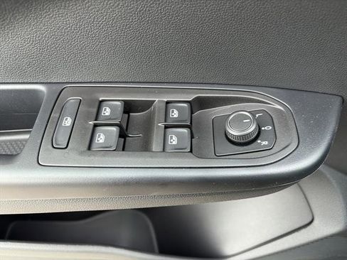 New 2026 Volkswagen Taos S image 14