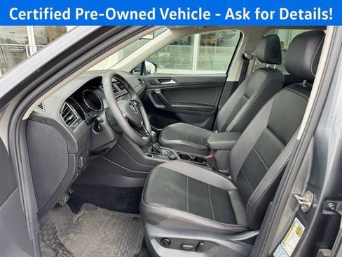 Certified 2021 Volkswagen Tiguan SE w/ Panoramic Sunroof Package AWD/4WD image 10
