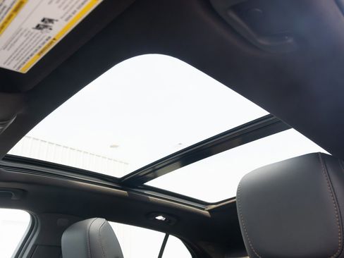 Used 2023 Cadillac XT4 Sport image 13