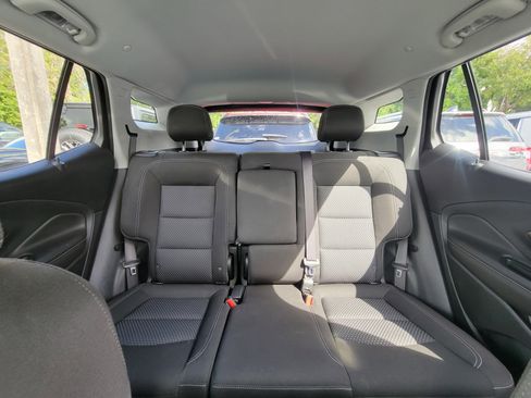 Used 2023 GMC Terrain SLE image 14