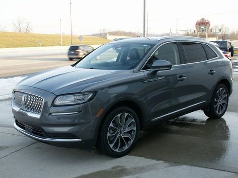 Used 2023 Lincoln Nautilus Reserve w/ Equipment Group 201A image 6