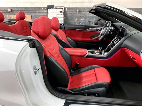 Used 2024 BMW M850i xDrive Convertible w/ M Sport Professional Package image 9