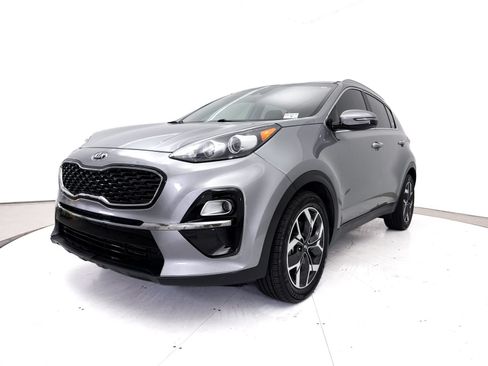 Used 2020 Kia Sportage EX FWD image 13