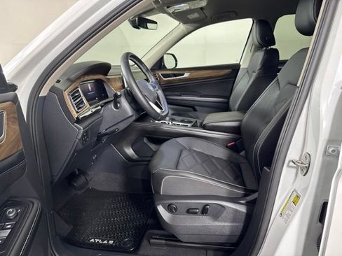 Certified 2026 Volkswagen Atlas SE AWD/4WD image 11