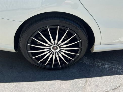 Used 2018 Mercedes-Benz CLA 250 4MATIC image 11