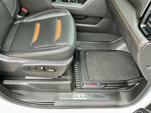 Used 2024 GMC Sierra 1500 AT4 w/ Technology Package image 24