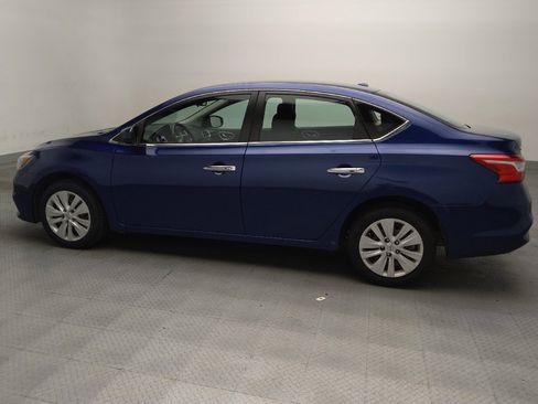 Used 2019 Nissan Sentra SV FWD image 3