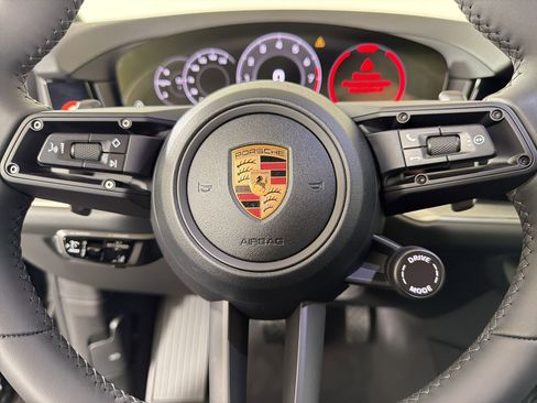 New 2026 Porsche Cayenne image 26