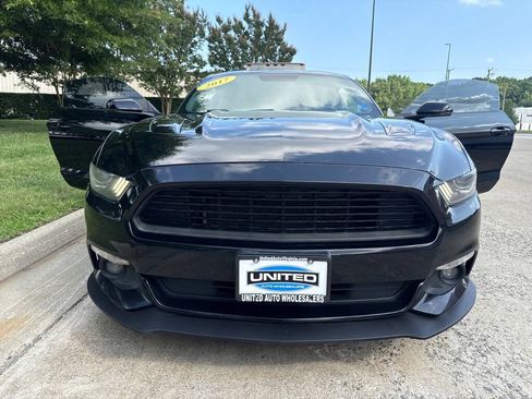 Used 2017 Ford Mustang GT Premium w/ Equipment Group 401A RWD image 9