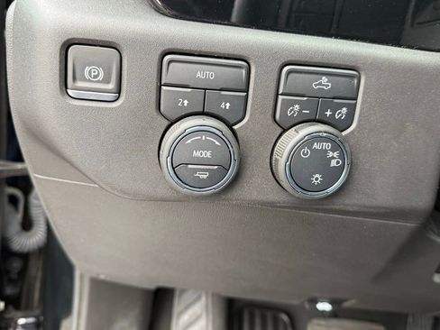 Used 2024 Chevrolet Silverado 1500 LT image 20