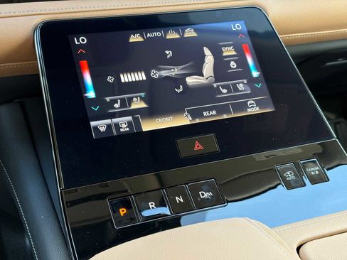 Certified 2025 INFINITI QX80 Luxe image 18