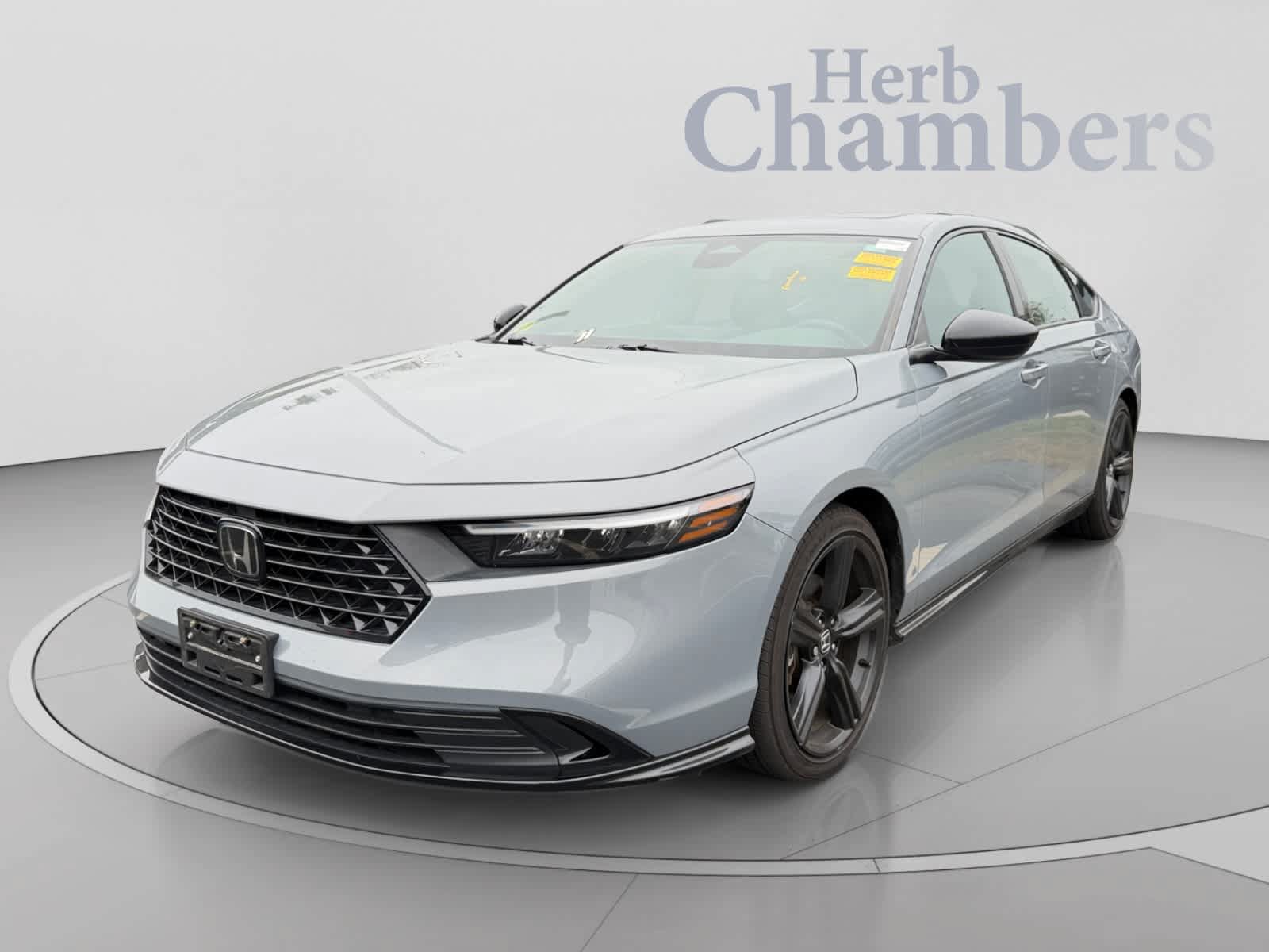 Used 2023 Honda Accord Sport image 4