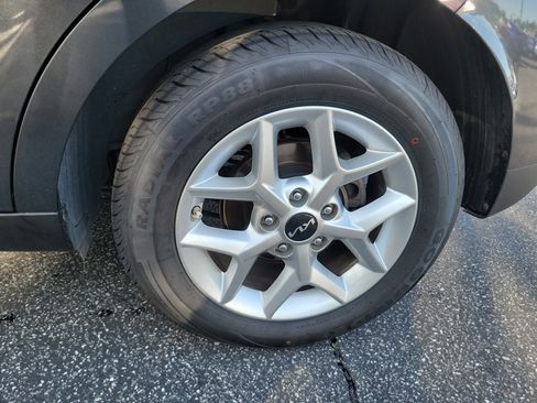 Used 2024 Kia Soul LX w/ Option Group 015 image 26