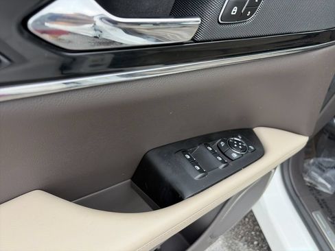 Used 2023 Lincoln Nautilus Reserve FWD image 19