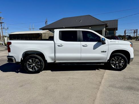 Used 2022 Chevrolet Silverado 1500 LT image 7