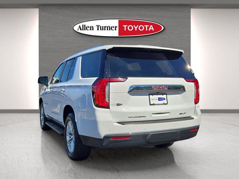 Used 2023 GMC Yukon SLT w/ SLT Premium Package image 12